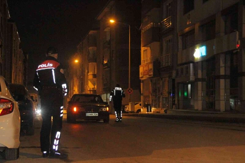 Elazığ’da polisten ‘Dar Bölge’ uygulaması
