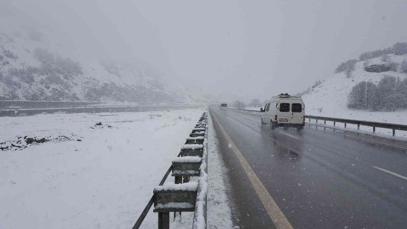 Doğu Anadolu’nun yüksek kesimlerinde kar yağışı
