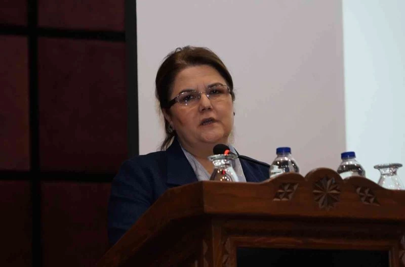 Aile ve Sosyal Hizmetler Bakanı Derya Yanık:
