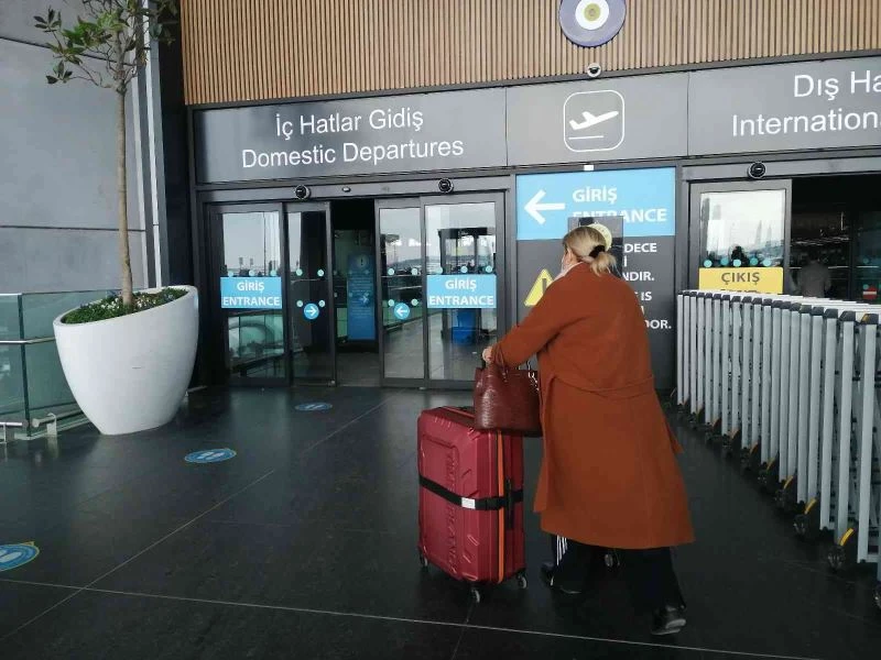 İstanbul Havalimanı’na girişte bilet kontrolü uygulaması kaldırıldı
