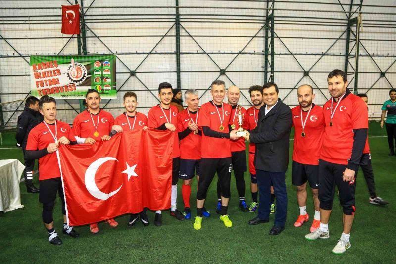 Kardeş Ülkeler Futbol Turnuvası’nın kazananı Türkiye oldu
