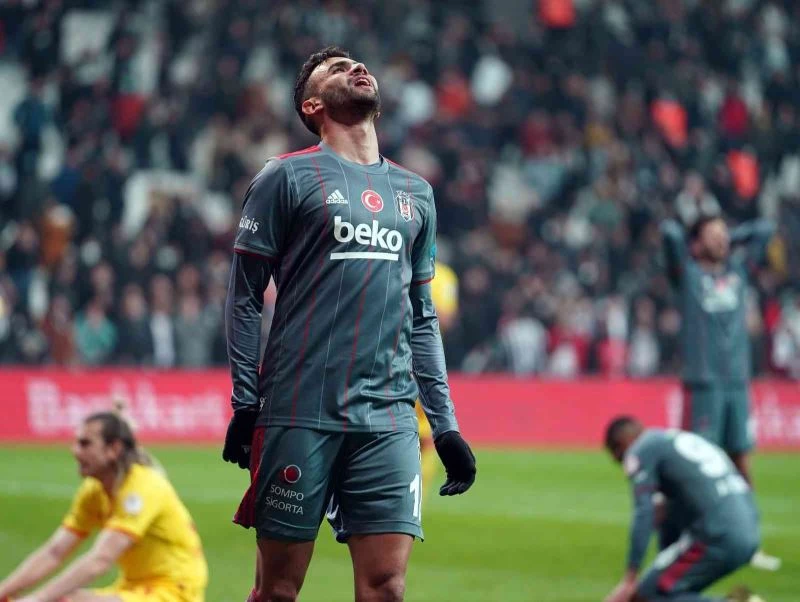 Ghezzal’ın şutunda gol müziği çalındı!