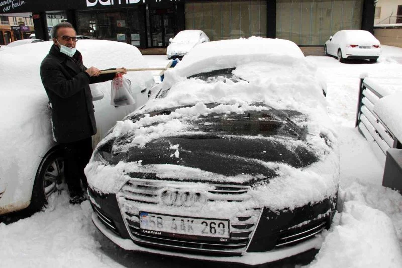 Sivas’ta 731 köy yolu araç ulaşımına kapandı
