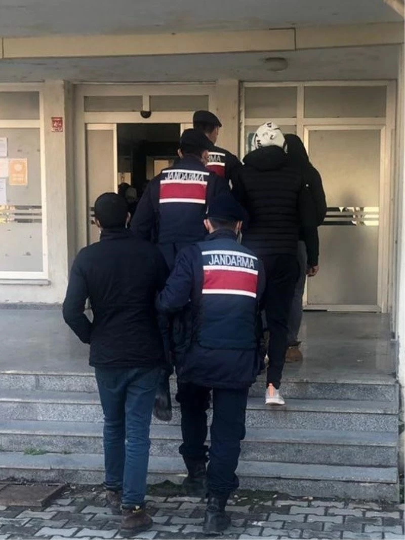 Çanakkale’de enerji nakil kablolarını çalan 3 şüpheli yakalandı
