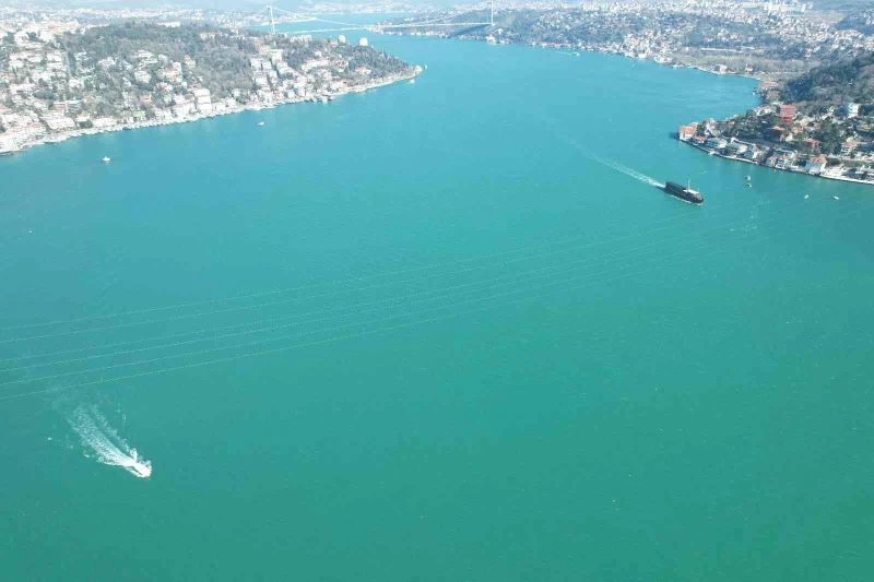 İstanbul Boğazı turkuaz rengine büründü
