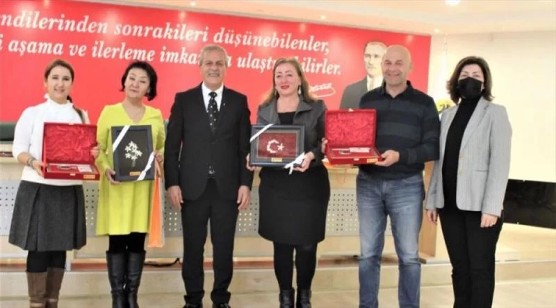 Yabancılar Meclisi temsilcileri, yerleşik yabancılara yönelik proje toplantısı düzenledi