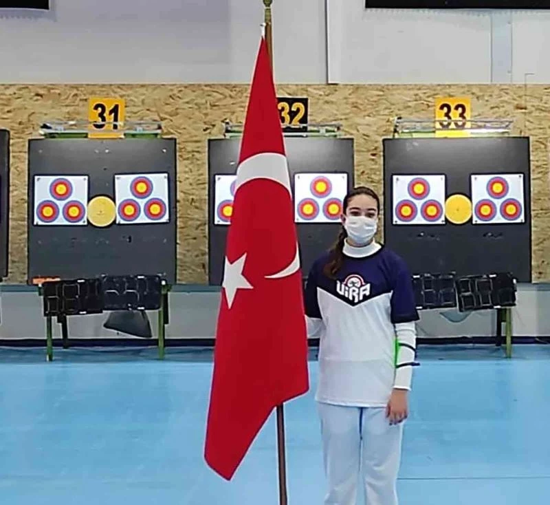 Döşemealtılı sporcudan Başkan Genç’e birincilik sözü
