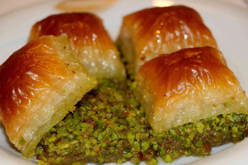 Gündemden düşmeyen baklava diyet listelerinde yer almıyor

