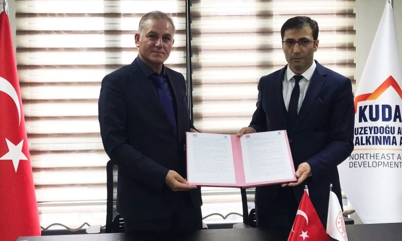 “İhracat İçin Üretim Alt Yapısını Güçlendirme” isimli projenin destek sözleşmesi imzalandı
