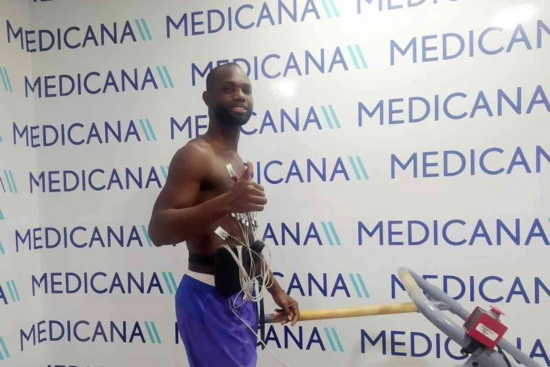 Sivasspor’un yeni transferi Konate sağlık kontrolünden geçti