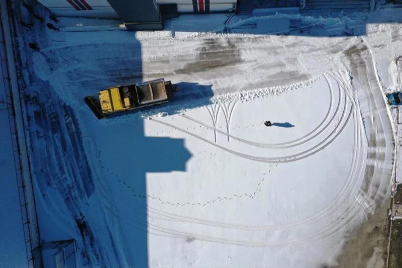 Olumsuz hava şartlarından eğitime ara verilen Isparta