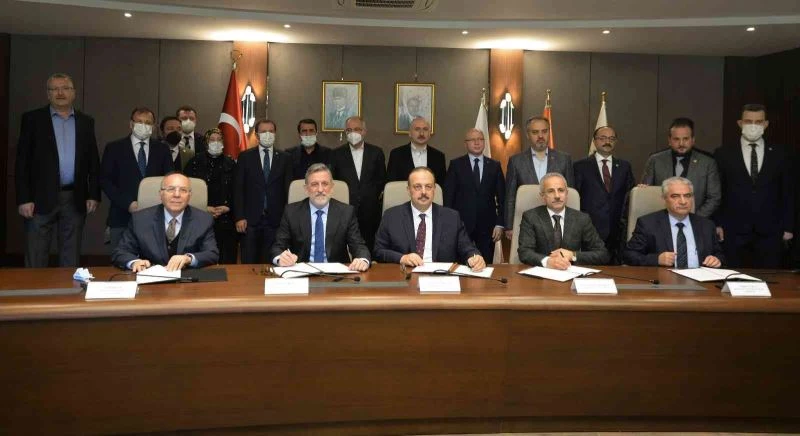 TEKNOSAB otoyol bağlantı kavşağı için imzalar atıldı
