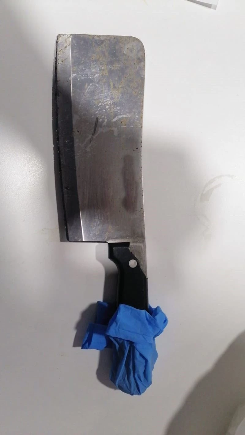 Bağcılar’da satırlı, sopalı park yeri kavgası kamerada
