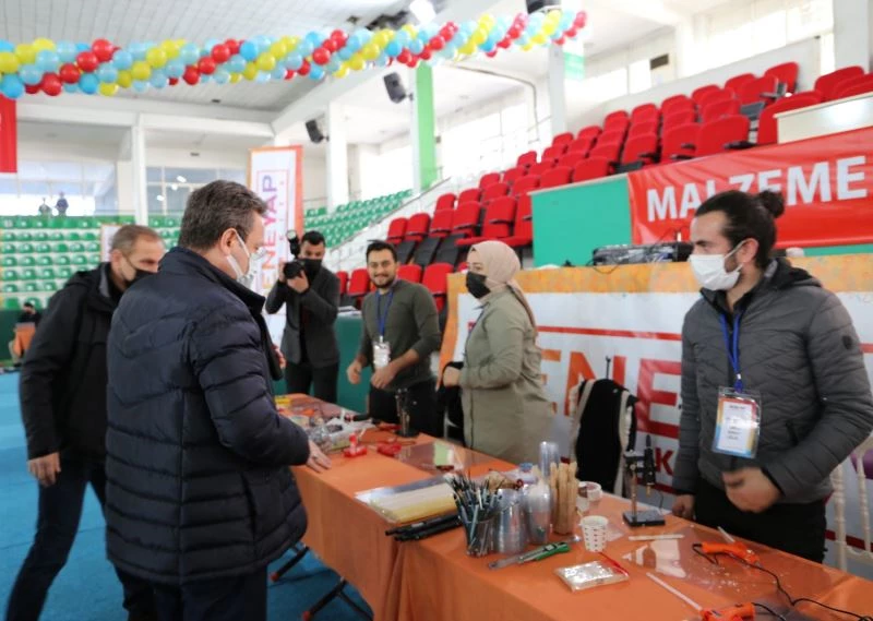 Giresun’da 285 öğrenci Deneyap uygulama sınavında yeteneklerini gösterdi
