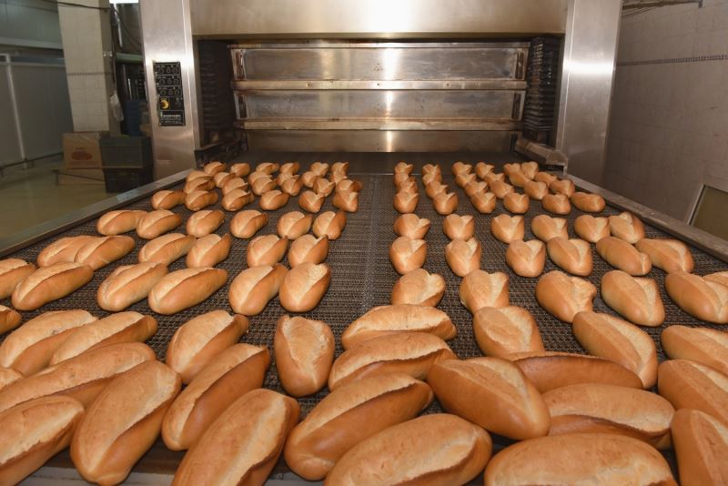 Karatay Halk Ekmek’te ekmeğin fiyatı 2 liraya düşürüldü

