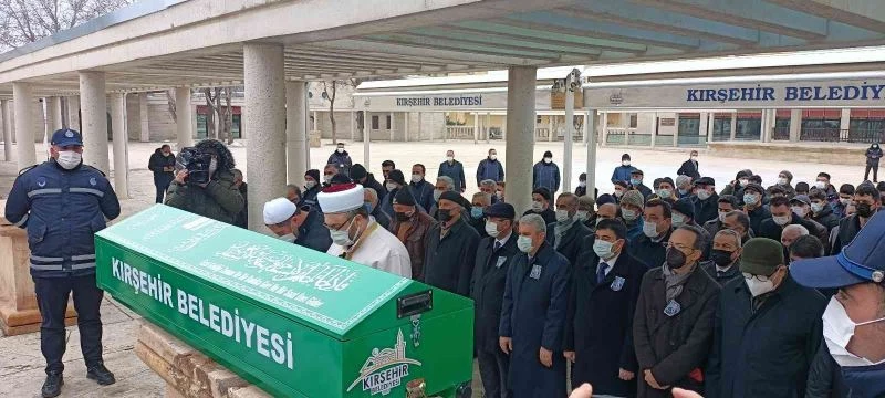 Kırşehirli hayırsever son yolculuğuna uğurlandı
