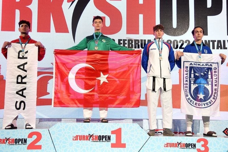 Mamaklı sporcular ‘Uluslararası Açık Tekvando Turnuvası’na damgasını vurdu
