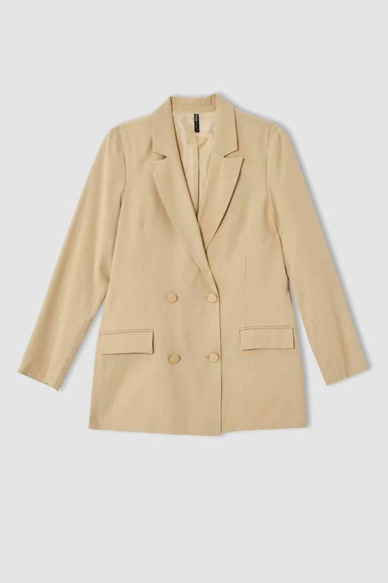 Blazer ceketler modaseverlerin beğenisine sunuldu
