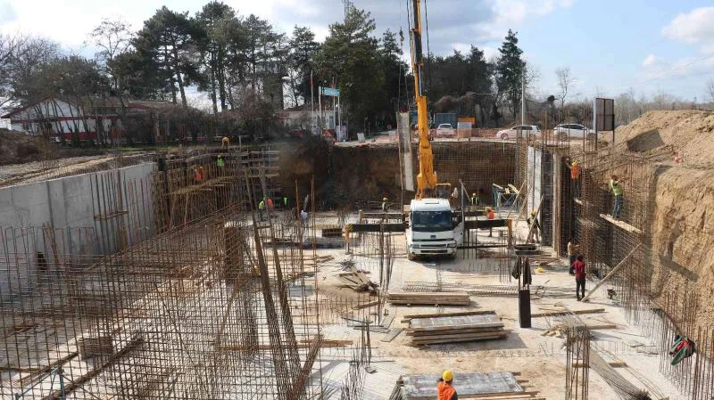 Yunanistan’a açılan Pazarkule’de çalışmalar sürüyor
