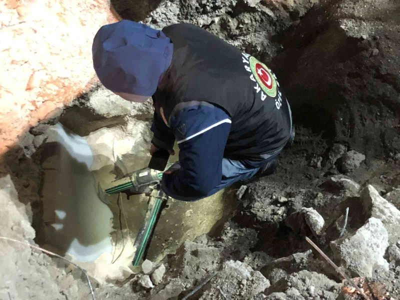 Akaryakıt Özel Ekipten Niğde’de akaryakıt kaçakçılarına büyük darbe
