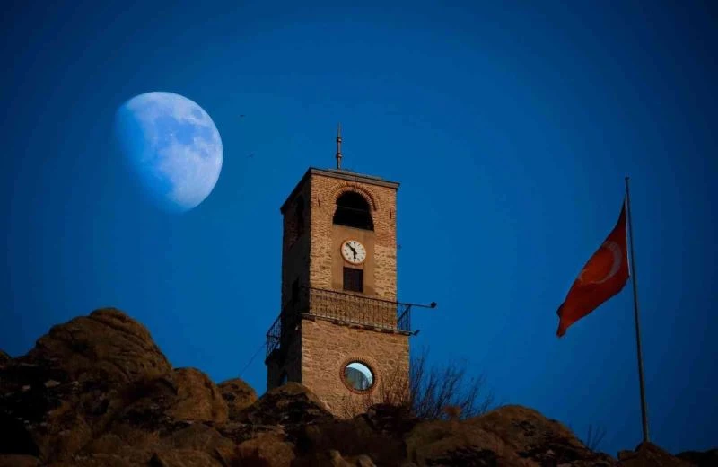 Sivrihisar Saat Kulesi hatıra paralarına basılacak
