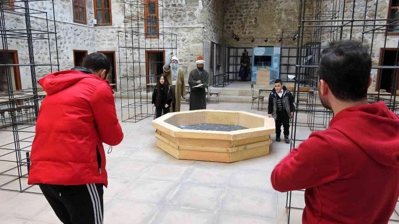 Küçük kaşifler şehirlerini tanıtıyor
