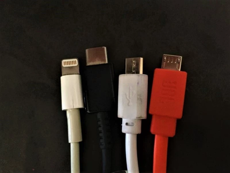 Binbir çeşit şarj aleti tarih olacak
