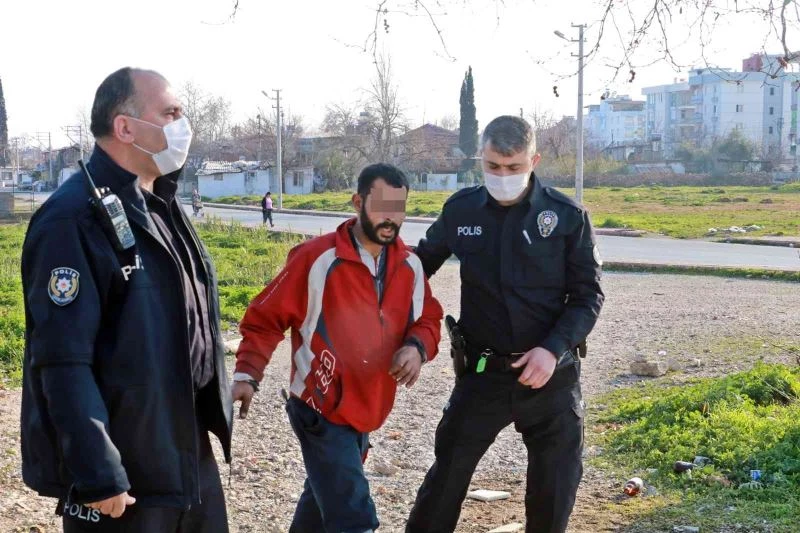 Üst geçit asansör kabininden demir çalarken yakalandı, polise ’çektirme abi’ dedi
