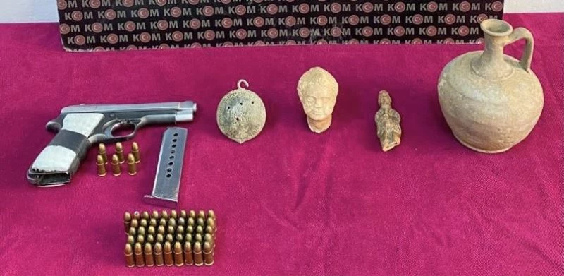 İzmir’de Roma ve Bizans dönemine ait tarihi eserler ele geçirildi
