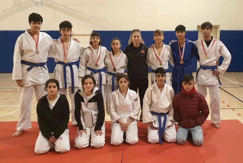 Kepezli judocuların ilk turnuva deneyimi
