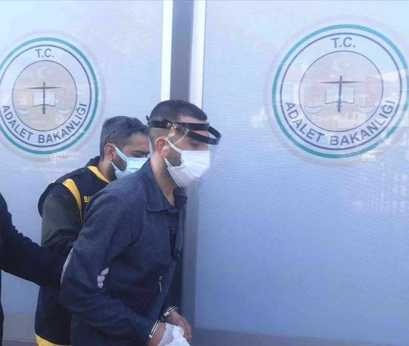 Babasının evine sığınan genç kadını sevgililer günü bahanesiyle kandırmış
