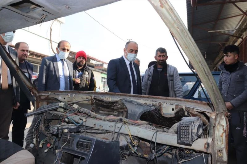 Düziçi Kaymakamı Turgay İlhan esnafı ziyaret etti