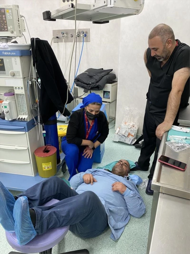 22 yıl evlat hasreti çeken baba doğumda heyecandan bayıldı