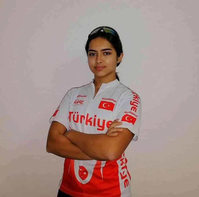 Döşemealtılı sporcu, milli takım kampına çağırıldı
