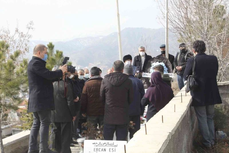 Terör saldırısında şehit düşen Cumali Akman mezarı başında anıldı
