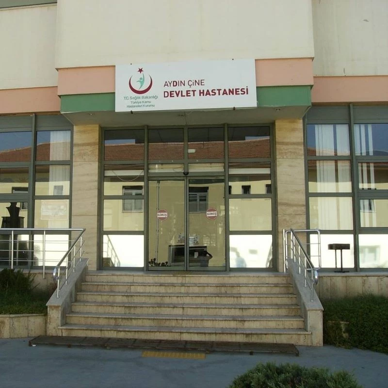 Karpuzlu’da 12 öğrenci gıda zehirlenmesi şüphesiyle hastaneye kaldırıldı
