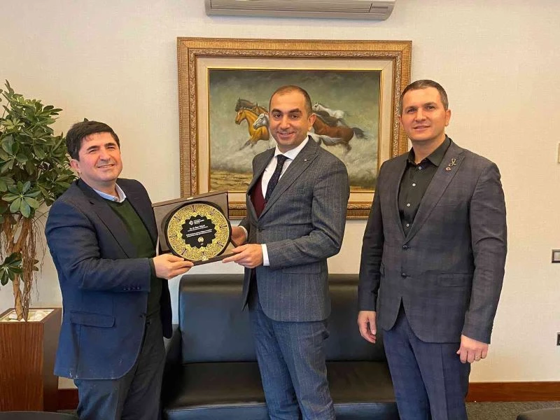 CAHİDE’den OSB Başkanı Şimşek ve Bölge Müdürü Özcan’a teşekkür
