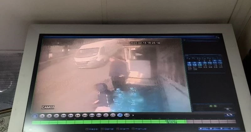 Kartal’da freni boşalınca yolda kayan minibüs kaza yaptı, 1 kişi yaralandı

