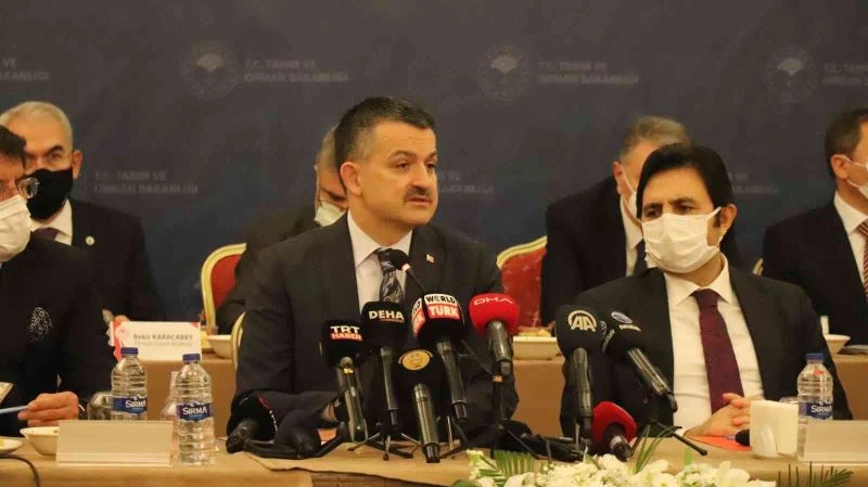 Bakan Pakdemirli: “Tarımsal kuraklıkla alakalı paket hazırladık”
