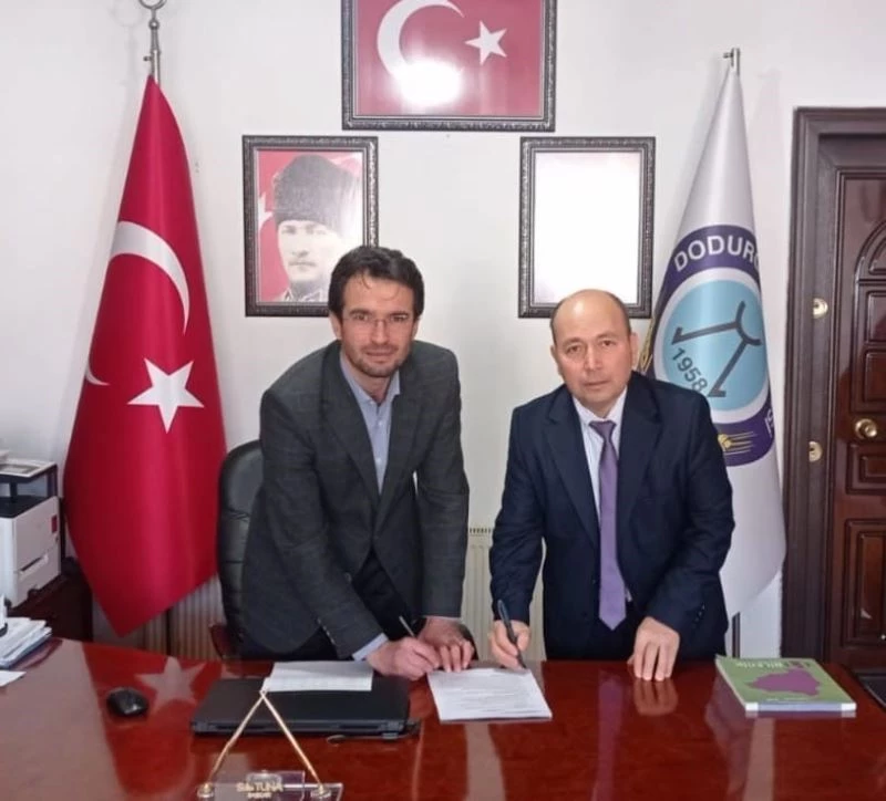 Başkan Tuna, “Çalışanların ücretlerinde önemli oranda iyileştirme yapıldı”
