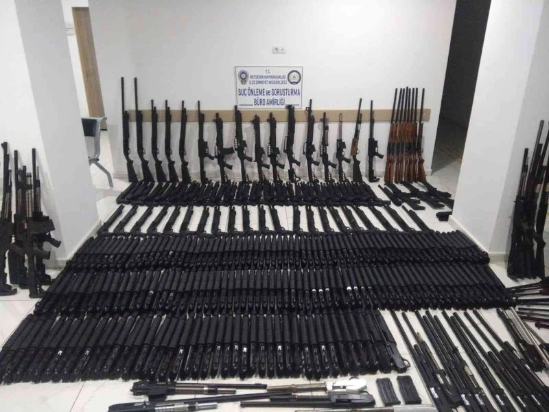 Konya’da 304 adet kaçak tüfek ele geçirildi
