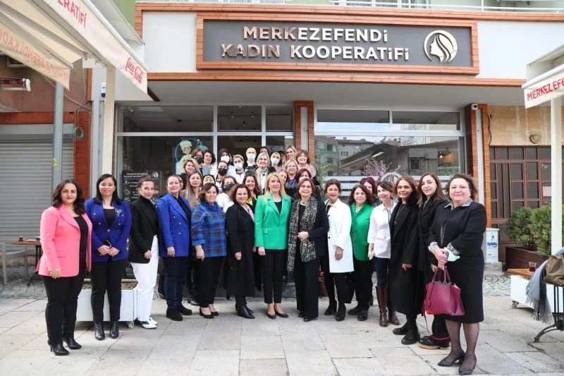 Kadın girişimciler bir platformda toplanıyor
