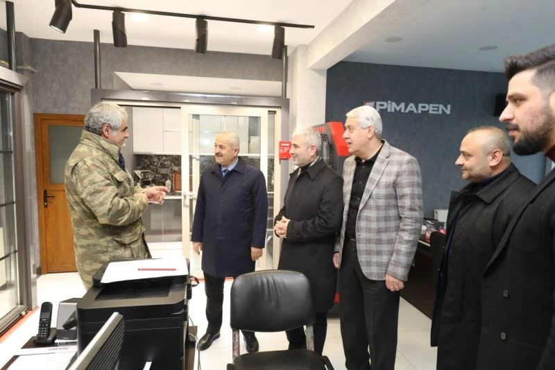 Büyükgöz, esnaf ile bir araya geldi
