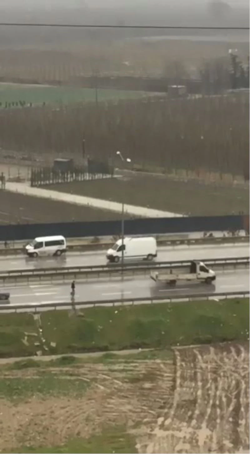 Çevre yolunda orta şeritte yürüdü, tehlike saçtı
