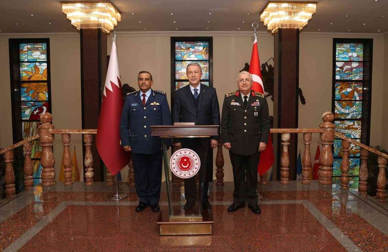 Milli Savunma Bakanı Akar, Katar Genelkurmay Başkanı Al-Nabet ile görüştü
