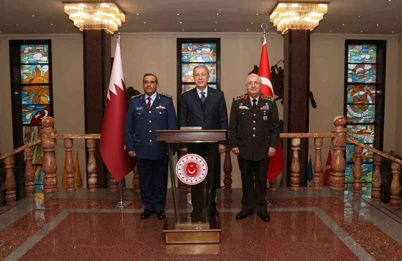Milli Savunma Bakanı Akar, Katar Genelkurmay Başkanı Al-Nabet ile görüştü
