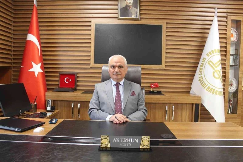 Müftü Erhun’dan 3 ayların başlangıcı ve Regaip Kandili mesajı
