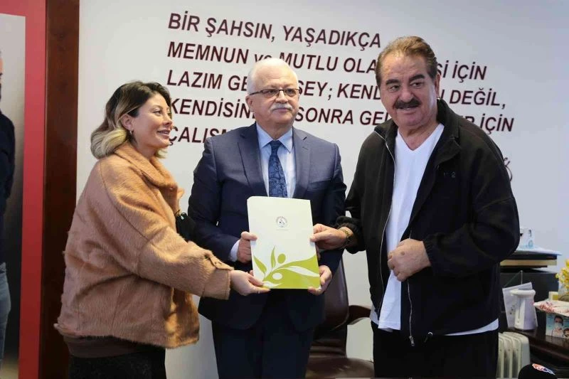 İbrahim Tatlıses AVM projesi imza törenine katıldı
