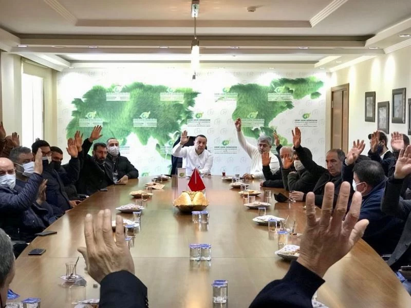 Kâmil Önal, GEMİSANDER’de güven tazeledi
