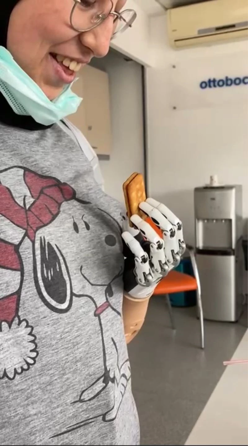 Sevim’in protez kol sevinci
